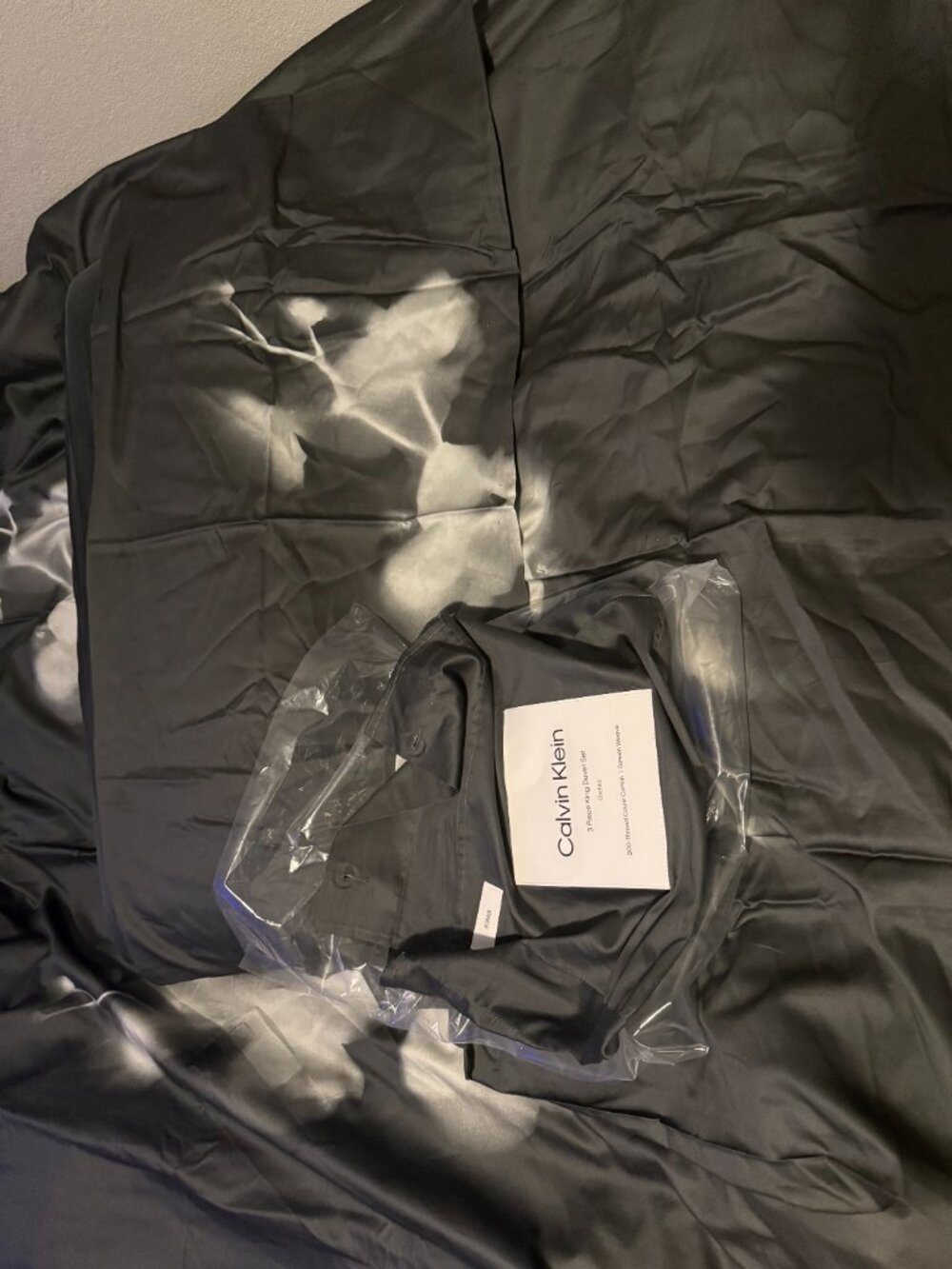 Calvin Klein - King (long) Pillowcases (ONLY) 2x (Orchid Charcoal Grey) - Picture 2 of 2